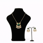 ANTIQUE-STYLE KUNDAN JEWELRY SET