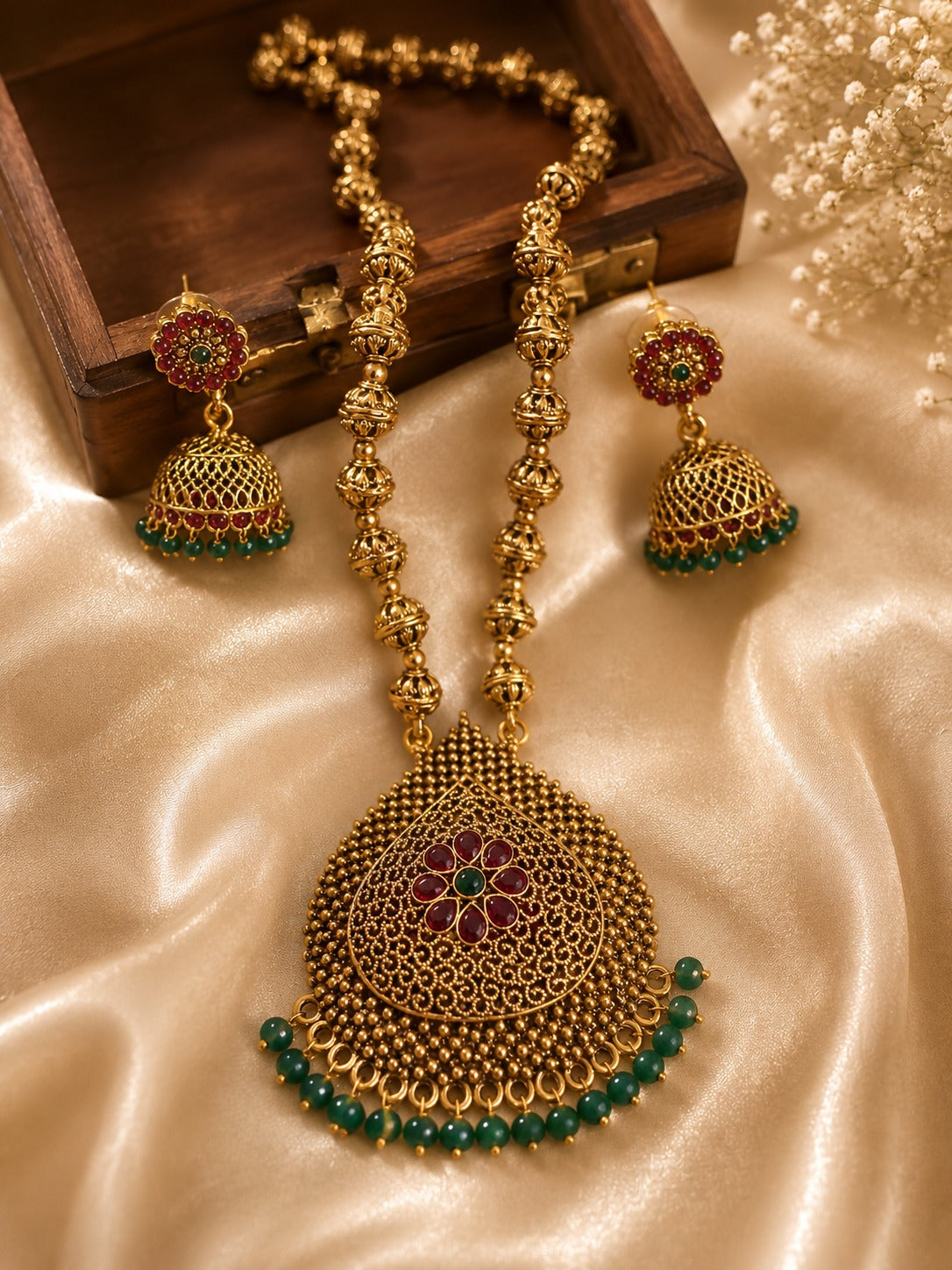 Antique Gold Temple Jewelry Set with Stone Accents