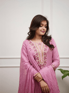 WOMEN'S PINK EMBROIDERED KURTA SET