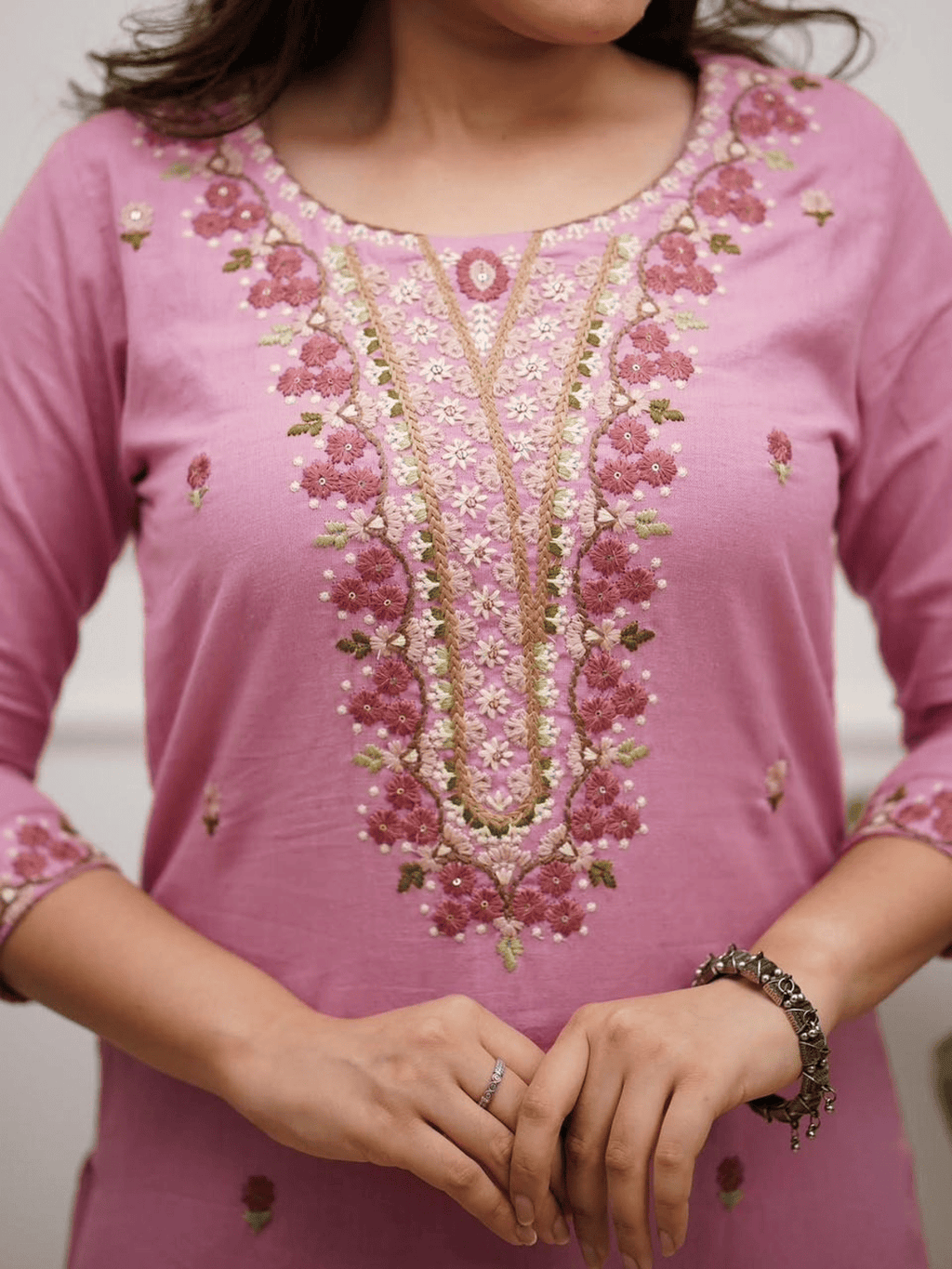 WOMEN'S PINK EMBROIDERED KURTA SET