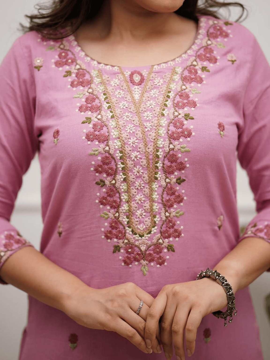 WOMEN'S PINK EMBROIDERED KURTA SET
