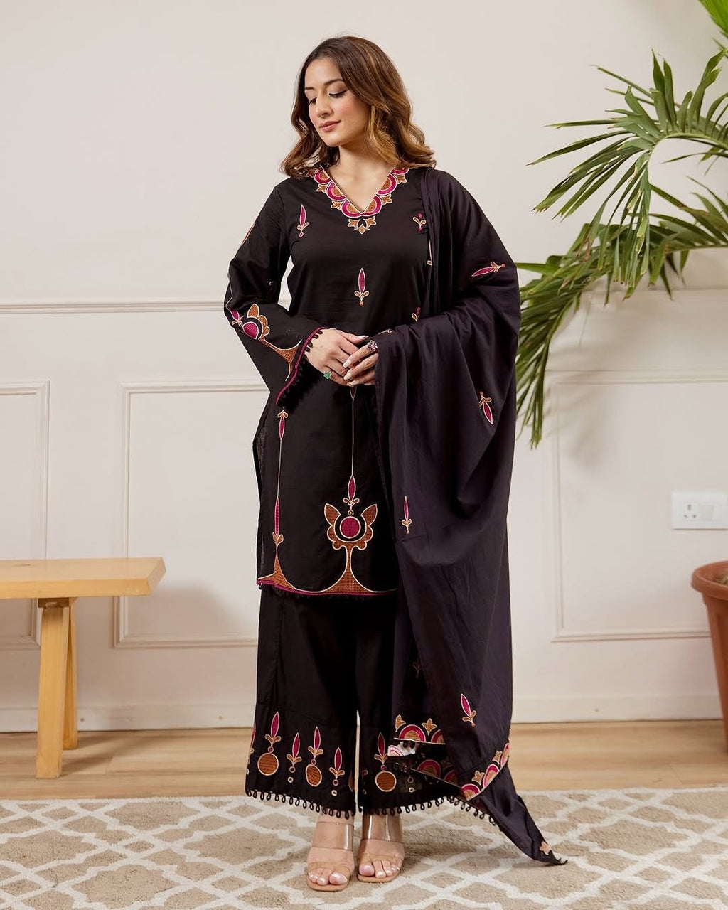 ELEGANT BLACK EMBROIDERED COTTON SUIT