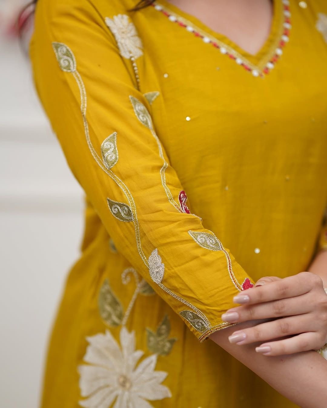 MUSTARD YELLOW FLORAL EMBROIDERED KURTA SET