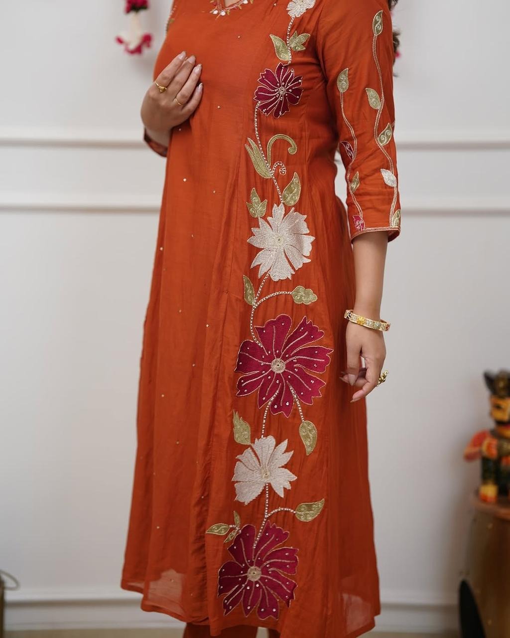 RUST ORANGE FLORAL EMBROIDERED KURTA SET