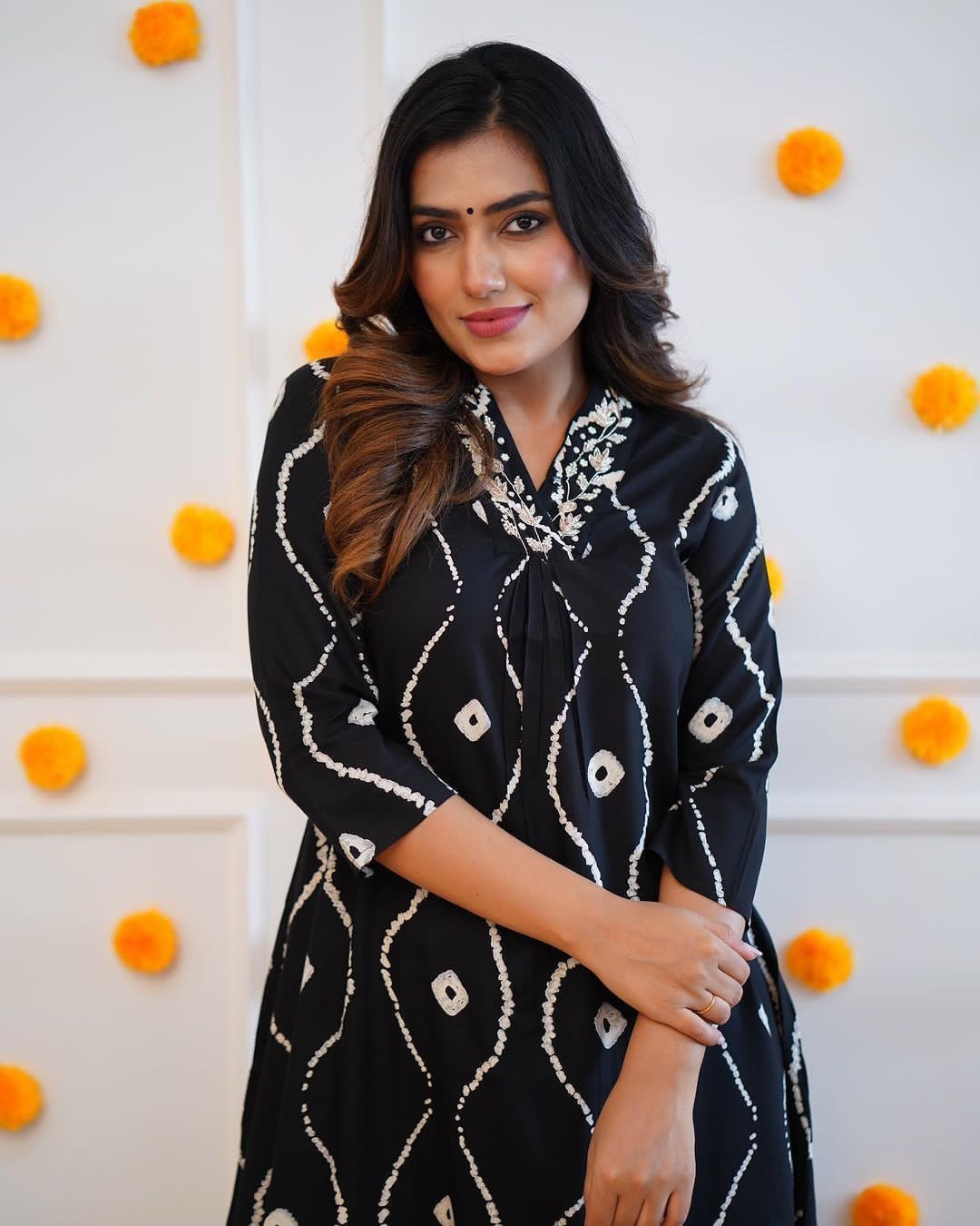 ELEGANT BLACK BANDHANI PRINT CO CORD SET