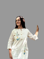 BREATHABLE IVORY COTTON SHORT KURTA WITH FORAL EMBROIDERY