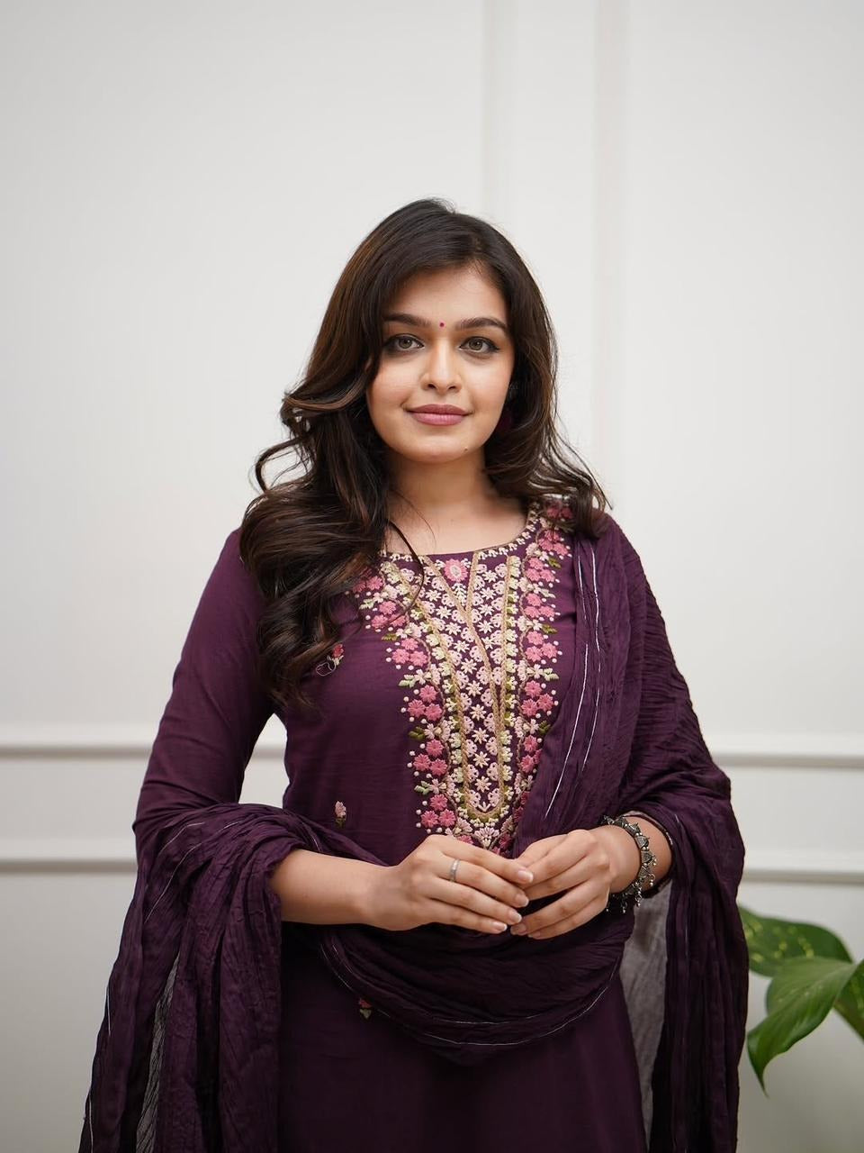 WINE COLORED ETHNIC KURTA SET WITH DUPATTA